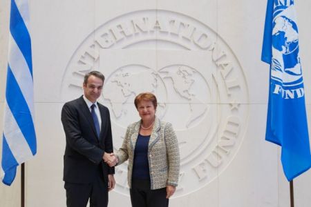 Ο Πρωθυπουργός ανακοίνωσε το κλείσιμο του γραφείου του ΔΝΤ στην Αθήνα