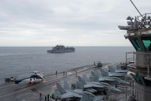 Αραβική Θάλασσα: Στενό, απειλητικό τετ-α-τέτ μεταξύ πλοίων  ΗΠΑ – Ρωσίας