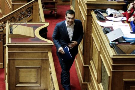 Η αυλή των κολάκων και ο Τσίπρας