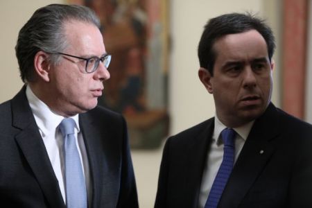 Πυρ ομαδόν Αντιπολίτευσης για την επανίδρυση του υπουργείου Μετανάστευσης