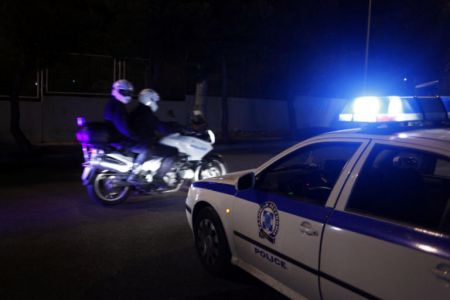 Επίθεση στα γραφεία εφημερίδας στο κέντρο της Αθήνας