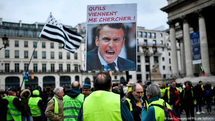 Θα καταφέρει να αναστρέψει το κλίμα ο Μακρόν;