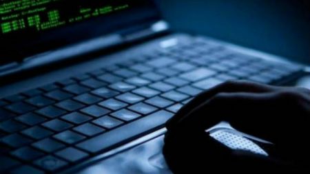 «Επίθεση» σε κυβερνητικές ιστοσελίδες από χάκερς