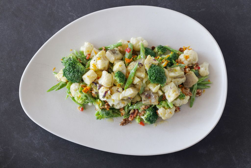 Μπακαλιάρος με χειμωνιάτικα λαχανικά