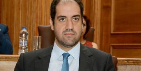 Κεφαλογιάννης: 2.000 σταθμοί φόρτισης το 2020