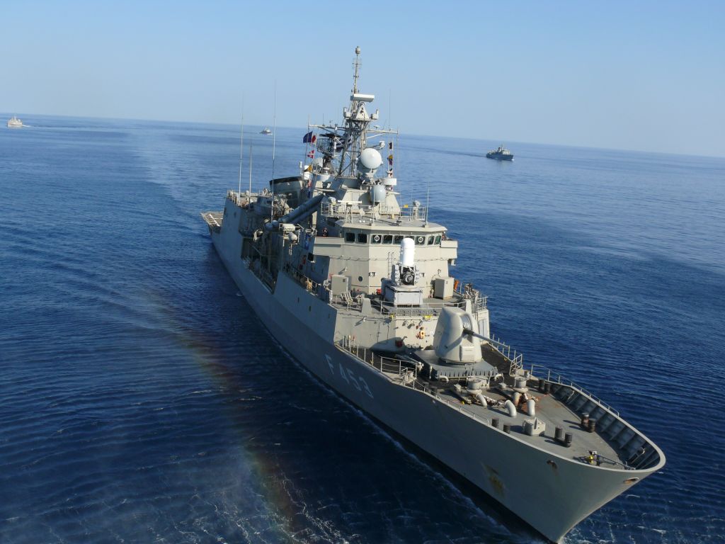 Η Αθήνα «παίζει» το γαλλικό χαρτί