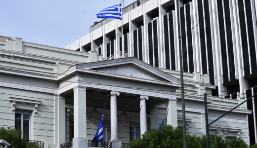 «Ετοιμη η Ελλάδα να μετάσχει σε αποστολή επιτήρησης του εμπάργκο όπλων στη Λιβύη»
