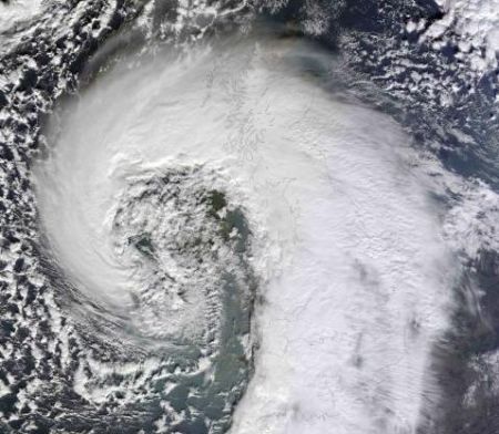 Ισχυρός αντικυκλώνας σχηματίζεται στη Δυτική Ευρώπη – Πώς θα επηρεαστεί η Ελλάδα