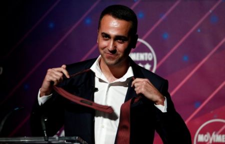 Παραιτήθηκε από την ηγεσία των «Πέντε Αστέρων» ο Λουίτζι Ντι Μάιο