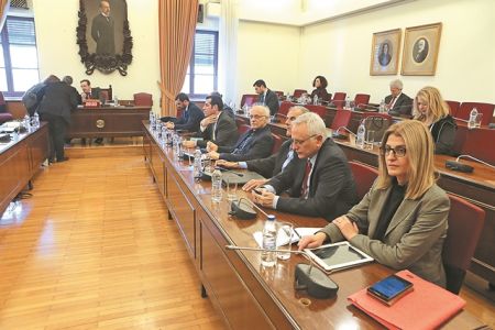 Γόρδιος δεσμός η εξέταση των «άφαντων» μαρτύρων