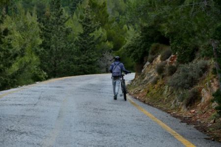 Υμηττός: Σχέδιο αναγέννησης με πεζοπορικό δίκτυο και σύνδεση με Γουδή – Ιλίσια