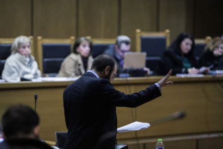 Δίκη Χρυσής Αυγής: «Η εισαγγελέας υιοθέτησε πλήρως τις φαιδρές δικαιολογίες της ηγεσίας»