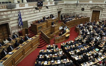 Προς ψήφιση 9 νομοσχέδια στη Βουλή την ερχόμενη εβδομάδα