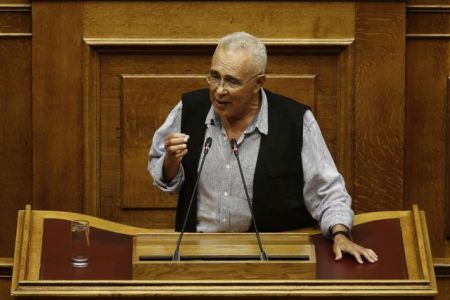 Ζουράρις: Αυτοί είναι οι δύο λόγοι που δεν ψήφισε την Αικ. Σακελλαροπούλου