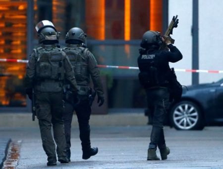 Γερμανία: Εξι νεκροί από πυροβολισμούς