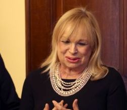 Στο νοσοκομείο η Άννα Φόνσου