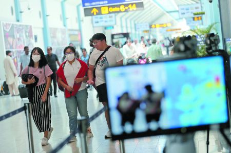 Κοροναϊός: Τρόποι μετάδοσης, συμπτώματα, προφυλάξεις – Οσα πρέπει να γνωρίζετε για τη νέα απειλή