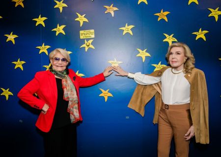 Η Μαρινέλλα ενώνει τις δυνάμεις της με την «Ελπίδα»