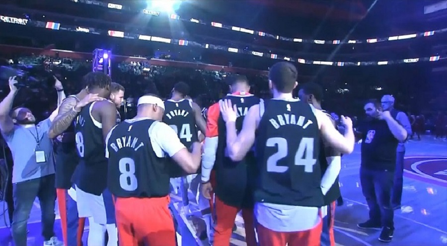 Συγκίνηση: Ομάδα του NBA εμφανίστηκε με το «8» και το «24» προς τιμήν του Κόμπι