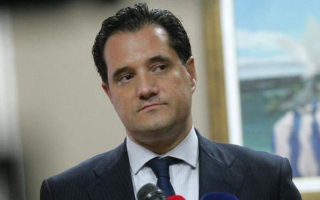 Επαφές Γεωργιάδη για επανεργοποίηση των γαλλικών τραπεζών στην ελληνική αγορά