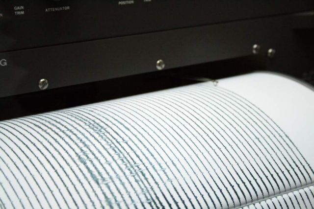 Λέκκας: Δεν ανησυχούμε, το επίκεντρο είναι μακριά από την Κάρπαθο