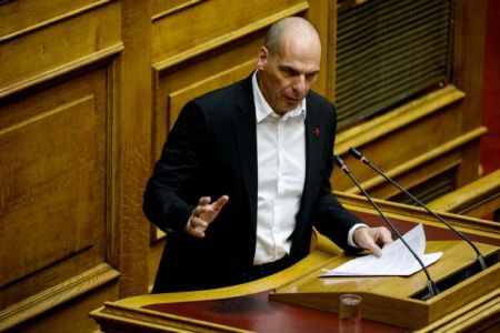 Βαρουφάκης: Ούτε αμυντική, ούτε αμοιβαία επωφελής η συμφωνία Ελλάδας – ΗΠΑ