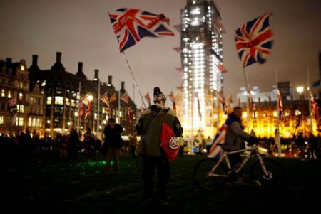 Στους δρόμους οι Βρετανοί για το Brexit