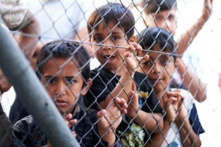 SOS για τη «χαοτική παραγκούπολη» της Μόριας – «Μετακινήσετε όλα τα παιδιά στην ενδοχώρα το ταχύτερο!»