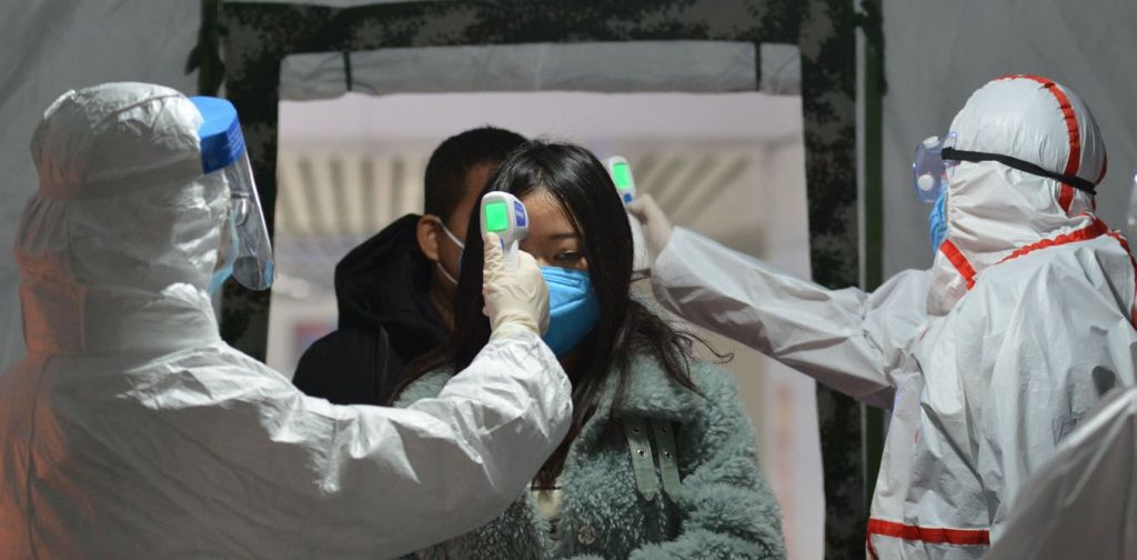 Κατάσταση έκτακτης ανάγκης για τον κορωνοϊό στις ΗΠΑ – Ταχεία εξάπλωση του ιού παγκοσμίως