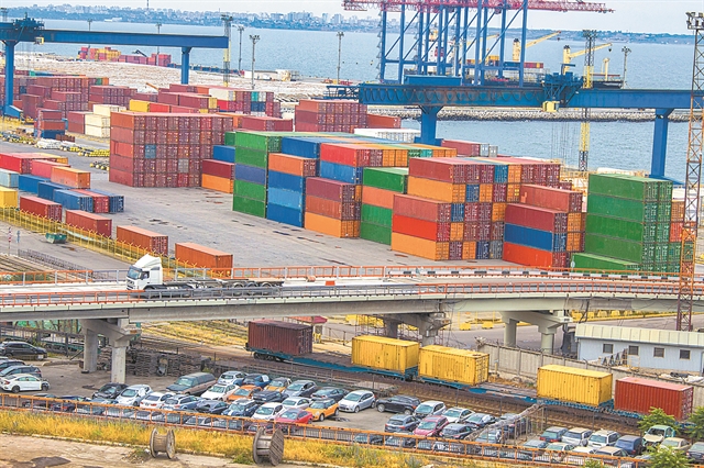 €270 δισ. από τις εξαγωγές τη δεκαετία 2010-2019