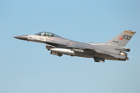 Καπέλα, οροσειρές και… γεράκια