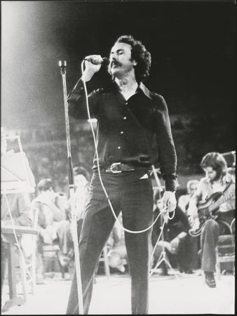 Ο Αρχάγγελος της Κρήτης που μάγεψε με τη λύρα του