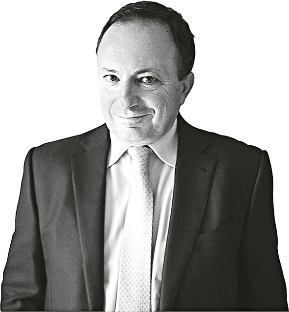 «Να ξαναβρεί το Μέγαρο την παλαιά του αίγλη!»