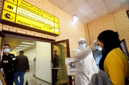 Κορωνοϊός: Ποιες εταιρείες αναστέλλουν τις πτήσεις από και προς Κίνα