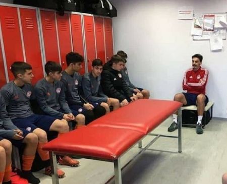 Ολυμπιακός: Φορτούνης και Λάζαρος έδειξαν το δρόμο στα «αστέρια» του μέλλοντος