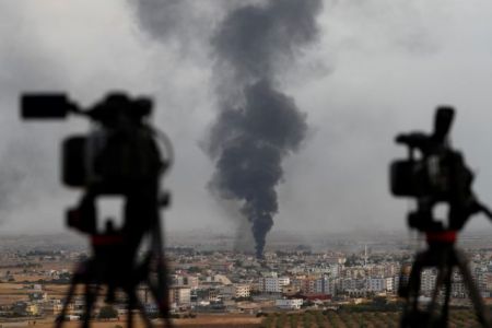 Συρία: Βομβαρδισμοί σε δύο εργοστάσια φυσικού αερίου