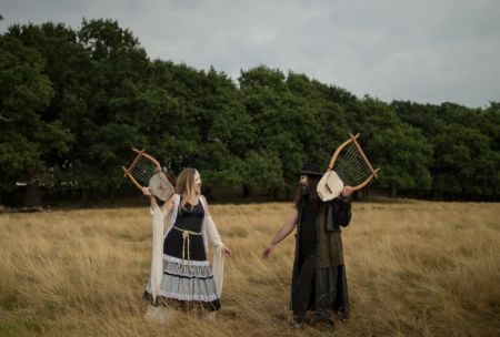 Δαιμονία Νύμφη ετών 26