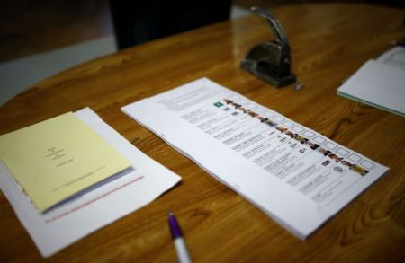 Ιρλανδία: Στις κάλπες για τις βουλευτικές εκλογές