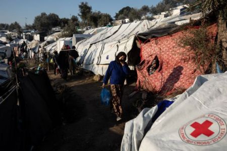 ΣΥΡΙΖΑ: Η κυβέρνηση αρνείται την αποσυμφόρηση των νησιών