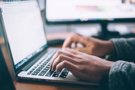 Ένας στους πέντε Έλληνες αντιμετωπίζει προβλήματα ασφαλείας στο Διαδίκτυο