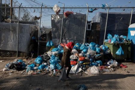ΟΗΕ: Ανάγκη μετακίνησης των προσφύγων από τα νησιά προς την ενδοχώρα