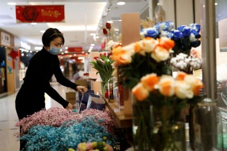 Ο κορωνοϊός… αλλάζει τα δώρα του Αγίου Βαλεντίνου