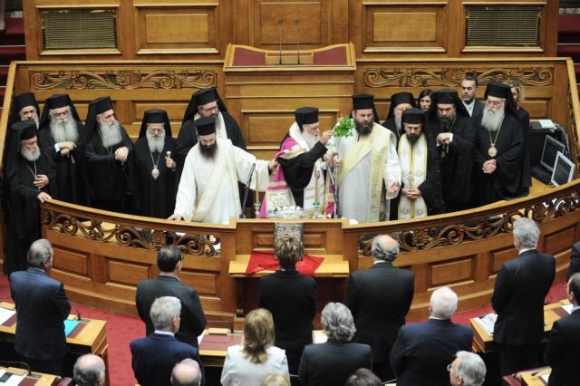 Τριγμοί σε κυβέρνηση και ΣΥΡΙΖΑ μετά τις αποφάσεις του ΣτΕ για τις σχέσεις κράτους – Εκκλησίας