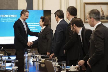 Τι συζήτησαν Μητοτσάκης-Μενδώνη – Τα έργα και οι κυβερνητικές παρεμβάσεις