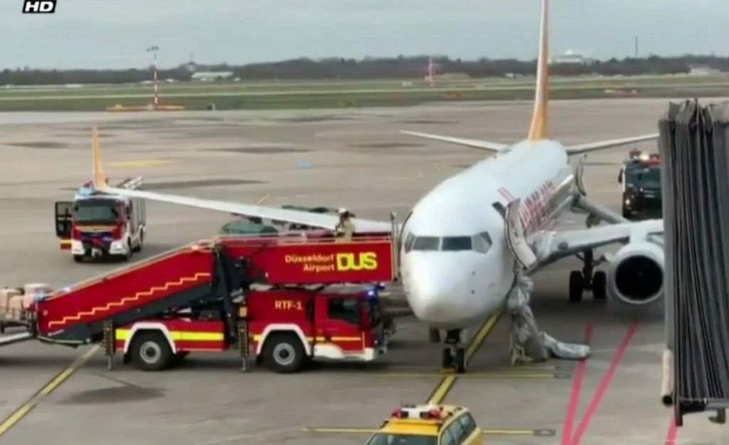 Φωτιά σε αεροσκάφος της Pegasus Airlines μετά την τραγωδία στην Τουρκία