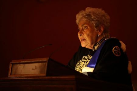 Κική Δημουλά: Τι αναφέρει το πρώτο ιατρικό ανακοινωθέν