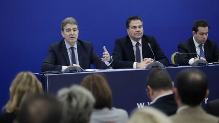 Χρυσοχοΐδης: Περιπολίες κάθε 15 λεπτά στις γειτονιές της Αθήνας – 1200 συνοριοφύλακες σε Έβρο και Αιγαίο