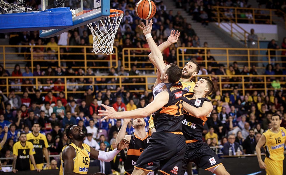 Κυπελλούχος η ΑΕΚ 61-57 τον Προμηθέα