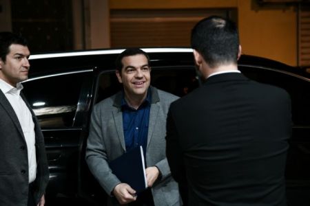 Ο Αλέξης Τσίπρας απαντά στα ερωτήματα των μελών του isyriza