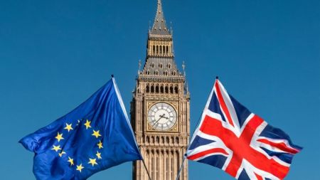 Βρετανία : Τα σενάρια για άτακτο Brexit, o Covid και το… Brovid